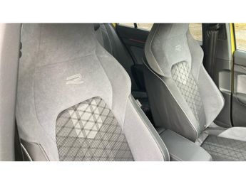 Volkswagen Golf 1.5 eTSI 150 R-Line 5dr DSG Petrol Hatchback