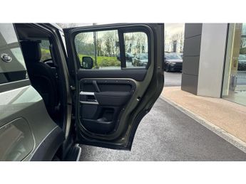 Land Rover Defender 2.0 D200 SE 110 5dr Auto Diesel Estate
