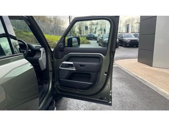 Land Rover Defender 2.0 D200 SE 110 5dr Auto Diesel Estate