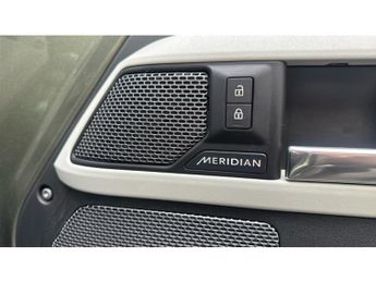 Land Rover Defender 2.0 D200 SE 110 5dr Auto Diesel Estate