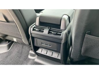 Land Rover Defender 3.0 D250 SE 110 5dr Auto Diesel Estate