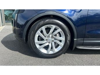 Land Rover Discovery 3.0 D300 S 5dr Auto Diesel Station Wagon