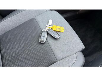 Nissan Qashqai 1.3 DiG-T MH 158 N-Connecta 5dr Xtronic Petrol Hatchback