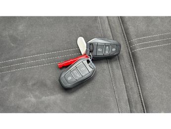 Vauxhall Crossland 1.5 Turbo D [120] Ultimate 5dr Auto Diesel Hatchback