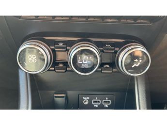 Renault Captur 1.6 E-Tech full hybrid 145 Evolution 5dr Auto Hybrid Hatchback
