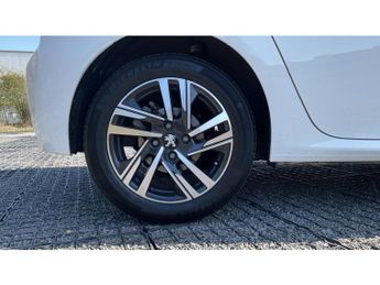 Peugeot 208 1.2 PureTech 100 Allure Premium + 5dr EAT8 Petrol Hatchback