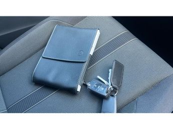 Volkswagen T-Roc 1.5 TSI Life 5dr DSG Petrol Hatchback