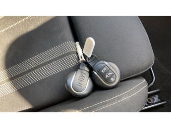 MINI Hatchback 135kW Cooper S Level 1 33kWh 3dr Auto Electric Hatchback