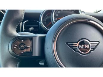 MINI Hatchback 1.5 Cooper Classic 5dr Auto Petrol Hatchback