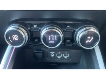 Renault Clio 1.6 E-TECH full hybrid 145 Techno 5dr Auto Hybrid Hatchback