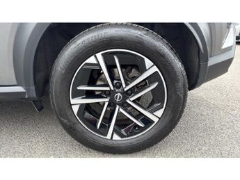 Nissan Juke 1.0 DiG-T N-Connecta 5dr DCT Petrol Hatchback