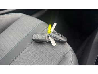 Peugeot 208 1.2 PureTech 100 Allure Premium + 5dr EAT8 Petrol Hatchback