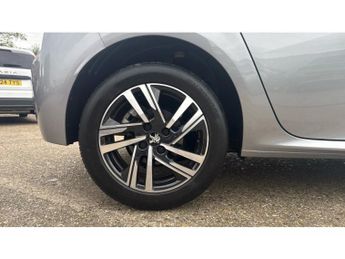 Peugeot 208 1.2 PureTech 100 Allure Premium + 5dr EAT8 Petrol Hatchback
