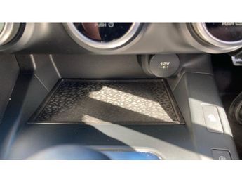 Jaguar E-Pace 2.0d Chequered Flag Edition 5dr Auto Diesel Estate