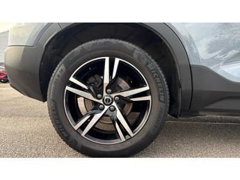 Volvo XC40 2.0 B3P Plus Dark 5dr Auto Petrol Estate
