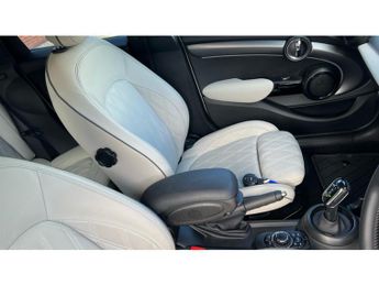MINI Cooper 1.5 C Exclusive 5dr Auto Petrol Hatchback
