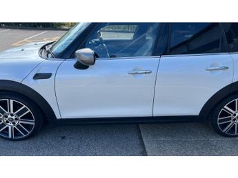 MINI Cooper 1.5 C Exclusive 5dr Auto Petrol Hatchback