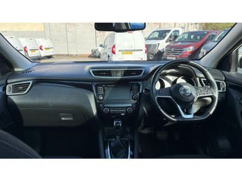 Nissan Qashqai 1.3 DiG-T 160 [157] N-Connecta 5dr DCT Glass Roof Petrol Hatchba
