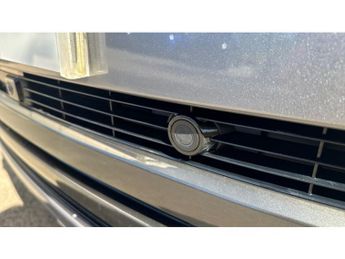 Land Rover Range Rover 3.0 D300 SE 4dr Auto Diesel Estate