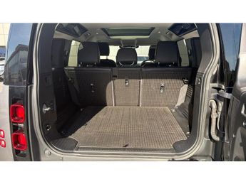Land Rover Defender 2.0 D240 SE 110 5dr Auto Diesel Estate
