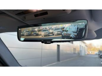 Land Rover Defender 2.0 D240 SE 110 5dr Auto Diesel Estate