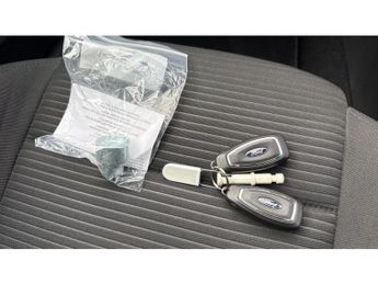 Ford Focus 1.0 EcoBoost Hybrid mHEV 155 Titanium 5dr Auto Petrol Hatchback