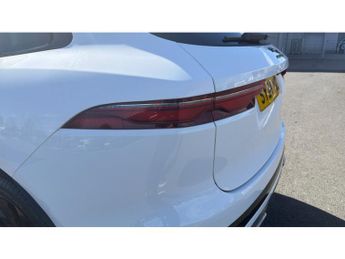 Jaguar F-Pace 3.0 D300 R-Dynamic SE Black 5dr Auto AWD Diesel Estate