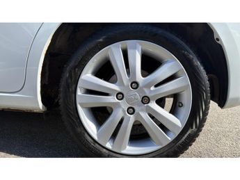 Honda Jazz 1.4 i-VTEC ES Plus 5dr CVT Petrol Hatchback