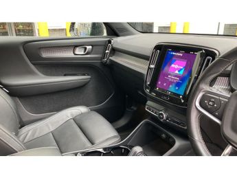 Volvo XC40 P8 Recharge 300kW 78kWh R DESIGN 5dr AWD Auto Electric Estate