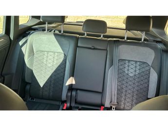 Volkswagen Tiguan 2.0 TDI R-Line 5dr DSG Diesel Estate