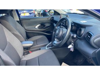 Toyota Yaris 1.5 Hybrid Design 5dr CVT Hybrid Hatchback