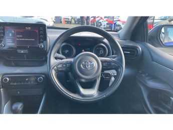 Toyota Yaris 1.5 Hybrid Design 5dr CVT Hybrid Hatchback