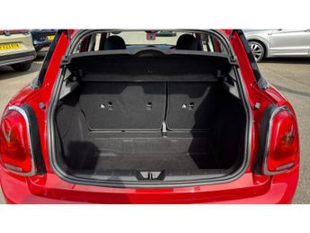 MINI Hatchback 1.5 Cooper 5dr Auto Petrol Hatchback
