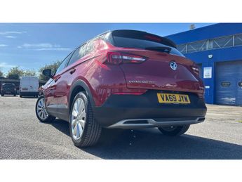Vauxhall Grandland X 1.6 Hybrid4 300 Ultimate Nav 5dr Auto Hatchback