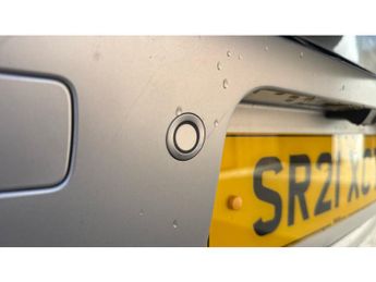 Land Rover Defender 3.0 D300 SE 110 5dr Auto Diesel Estate