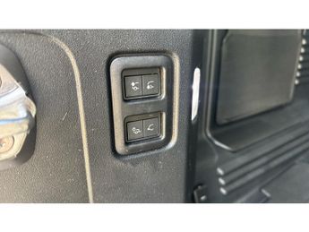Land Rover Defender 3.0 D300 SE 110 5dr Auto Diesel Estate
