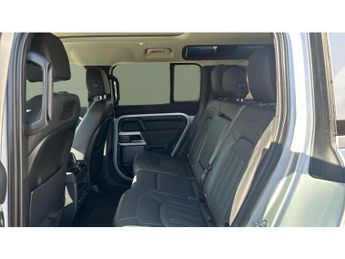 Land Rover Defender 3.0 D300 SE 110 5dr Auto Diesel Estate