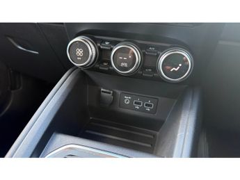 Renault Clio 1.6 E-TECH full hybrid 145 Evolution 5dr Auto Hybrid Hatchback