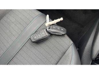 Peugeot 208 100kW Allure Premium 50kWh 5dr Auto Electric Hatchback