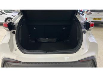 Toyota C-HR 1.8 Hybrid Design 5dr CVT Hybrid Hatchback