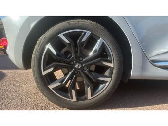 Renault Clio 1.6 E-TECH full hybrid 145 Techno 5dr Auto Hybrid Hatchback