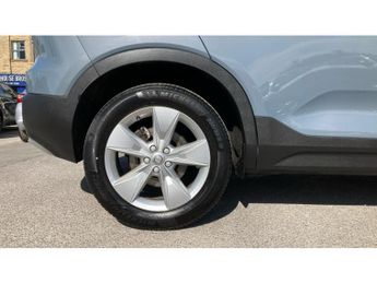 Volvo XC40 2.0 B3P Core 5dr Auto Petrol Estate
