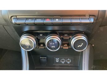 Renault Captur 1.6 E-Tech full hybrid 145 Evolution 5dr Auto Hybrid Hatchback