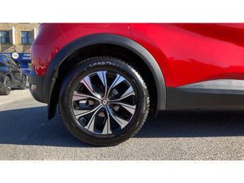 Renault Captur 1.6 E-Tech full hybrid 145 Evolution 5dr Auto Hybrid Hatchback