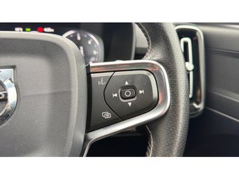 Volvo XC40 2.0 D4 [190] R DESIGN Pro 5dr AWD Geartronic Diesel Estate
