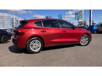 Ford Focus 1.0 EcoBoost 125 Titanium 5dr Auto Petrol Hatchback