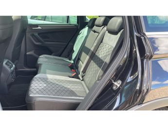 Volkswagen Tiguan 2.0 TDI 200 4Motion R-Line 5dr DSG Diesel Estate