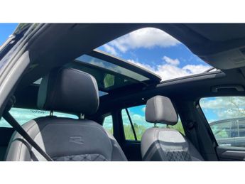 Volkswagen Tiguan 2.0 TDI 200 4Motion R-Line 5dr DSG Diesel Estate