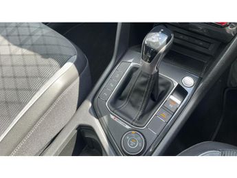Volkswagen Tiguan 2.0 TDI 200 4Motion R-Line 5dr DSG Diesel Estate