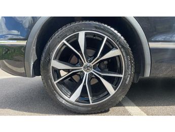 Volkswagen Tiguan 2.0 TDI 200 4Motion R-Line 5dr DSG Diesel Estate